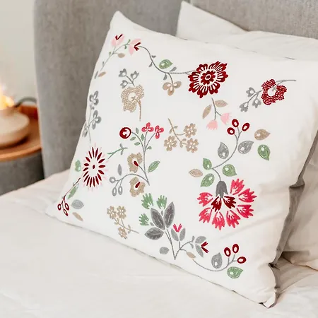 Elma 2 - Piata Romana Bucarest