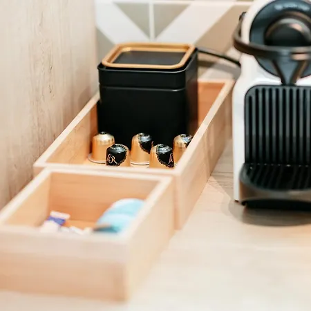 Elma 2 - Piata Romana Appartement *