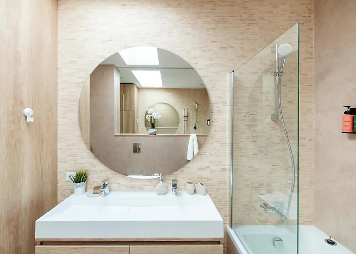 Elma 2 - Piata Romana *