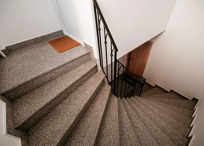 Elma 2 - Downtown Piata Romana * Bukareszt