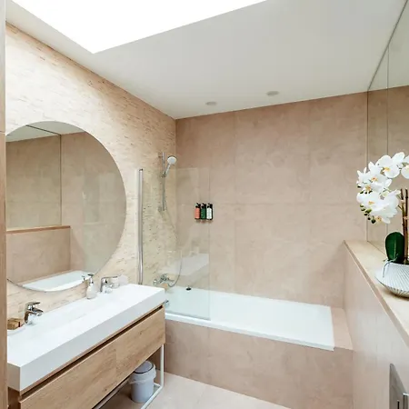 Elma 2 - Piata Romana 아파트