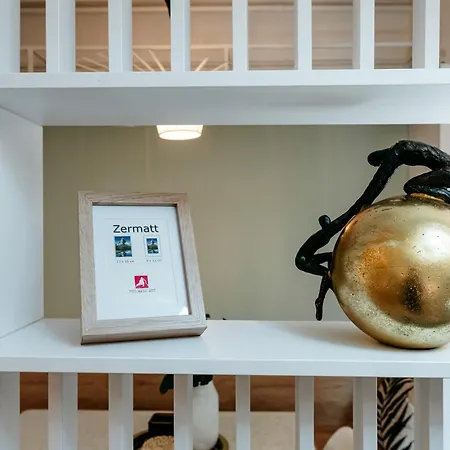 Elma 2 - Piata Romana Apartmán *