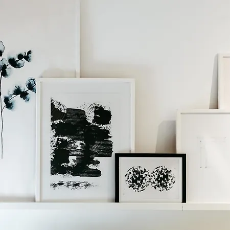 Elma 2 - Piata Romana Apartmán *